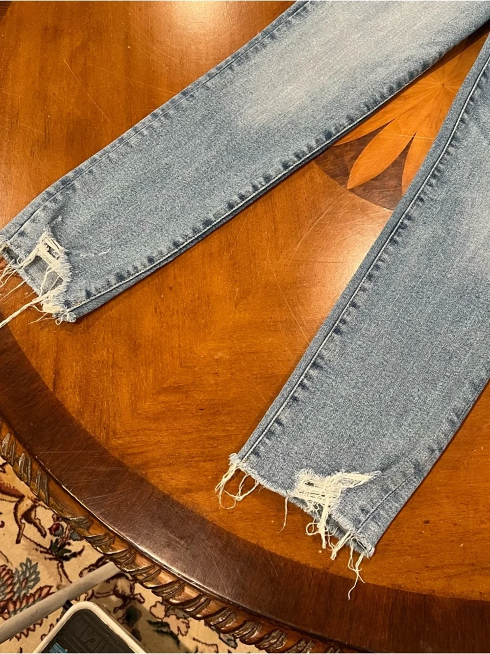 Good‎ American Good Legs Skinny Cropped Jeans Light Blue 8/29 Chewed Hem Denim